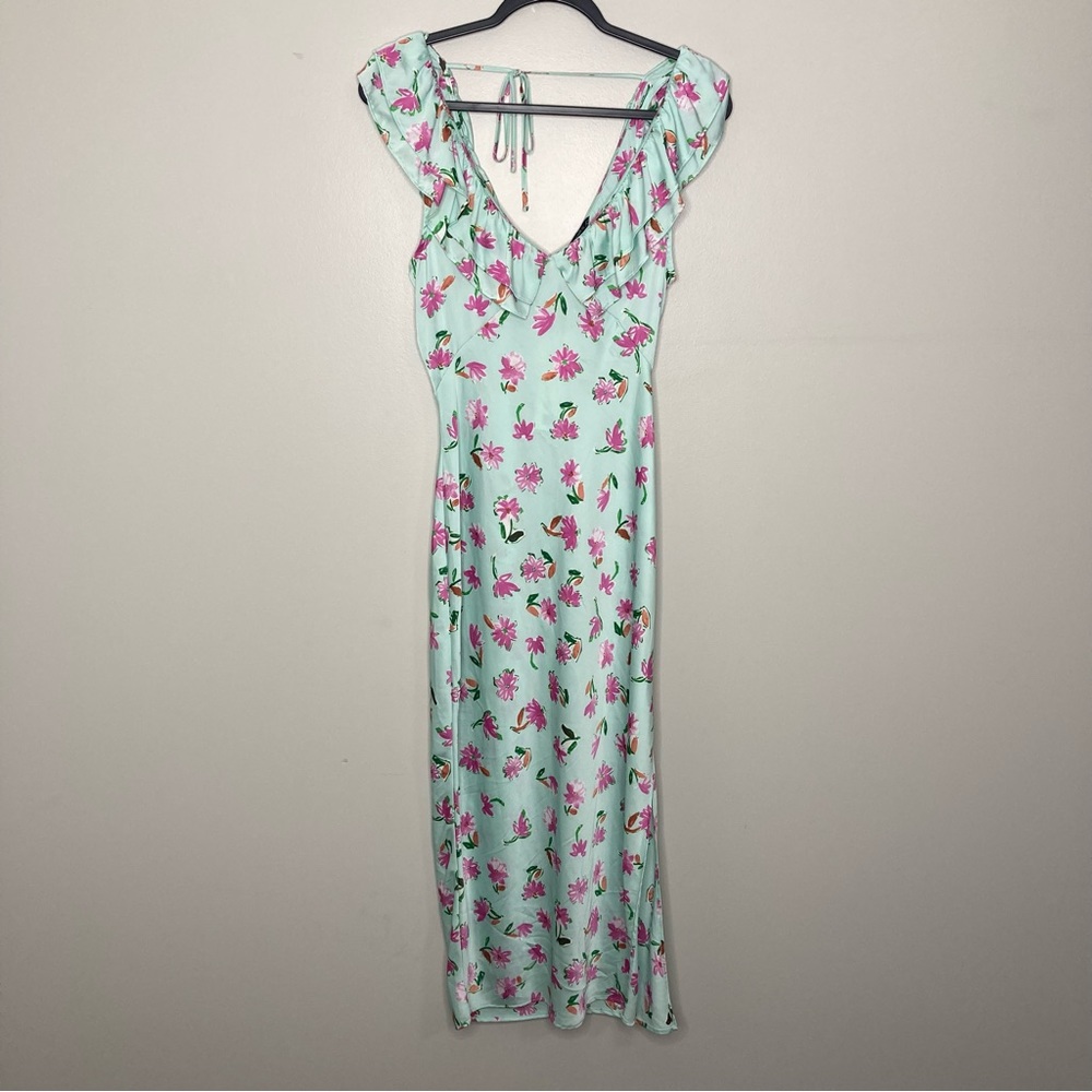 ZARA Ruffle V Neck Floral